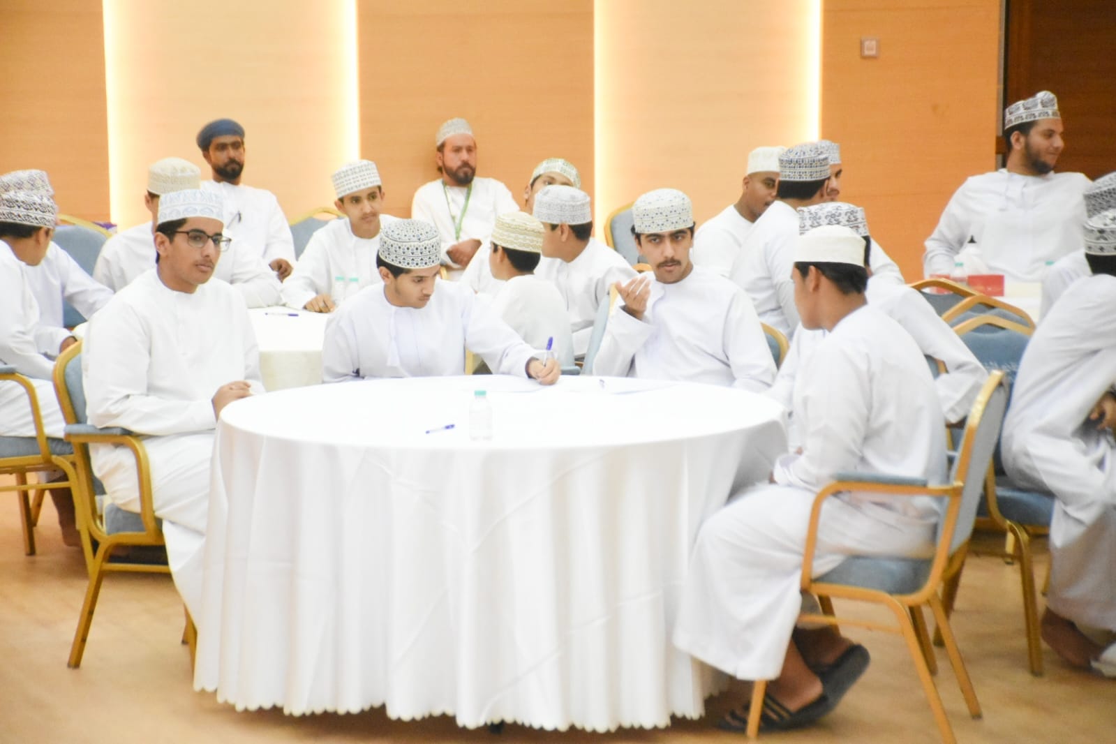حلقة عمل تدريبية حول أساسيات ريادة الأعمال للناشئة