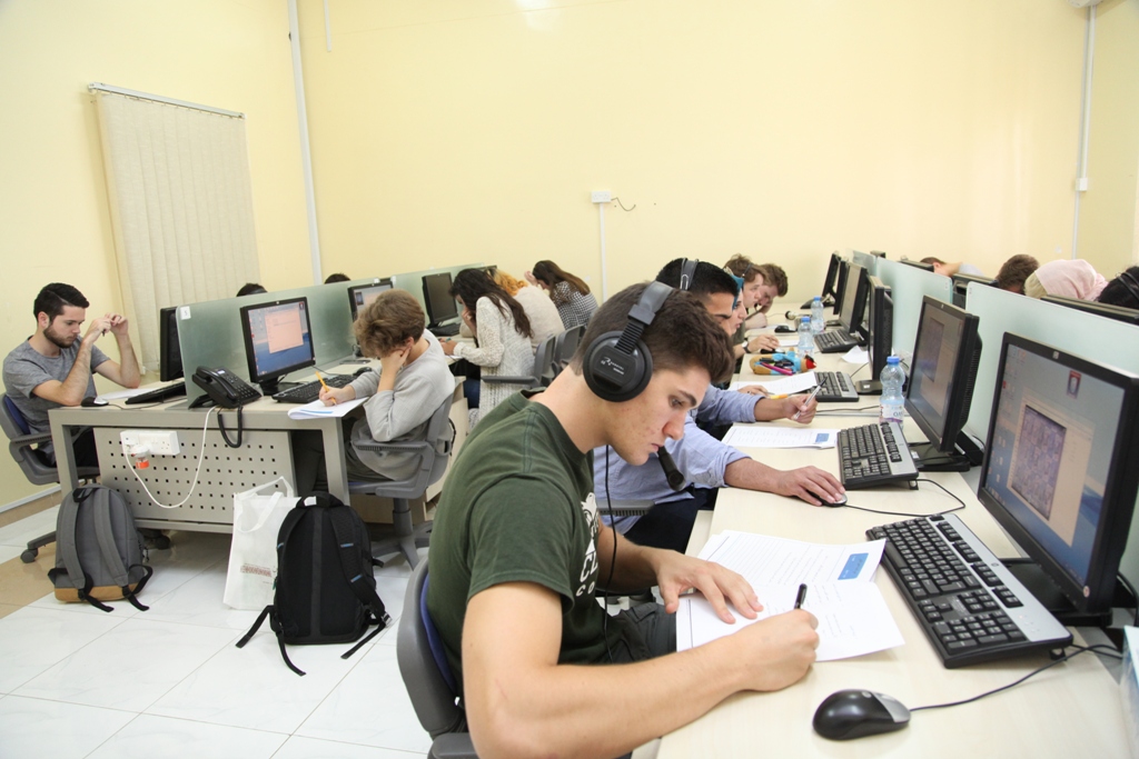 كلية السُّلطان قابوس لتعليم اللغة العربية للناطقين بغيرها تستقبل طلاب الدورة الثلاثين