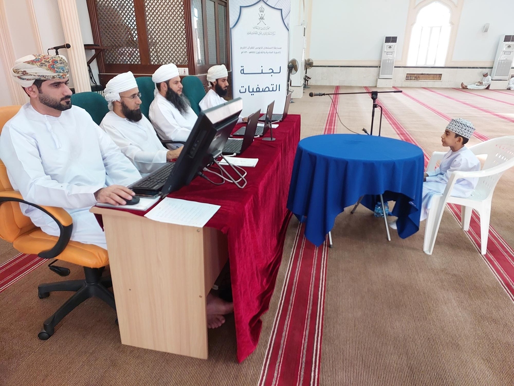مسابقة السلطان قابوس للقرآن الكريم تواصل أعمالها بولاية العامرات