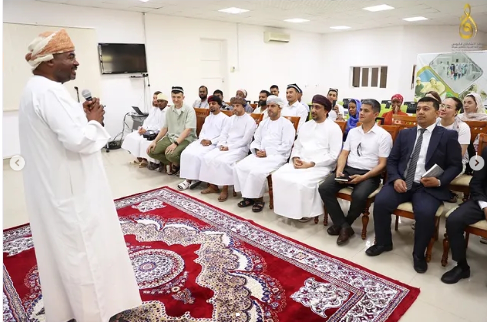 معهد السلطان قابوس لتعليم اللغة العربية للناطقين بغيرها يستقبل دارسي الدفعة السادسة والخمسين